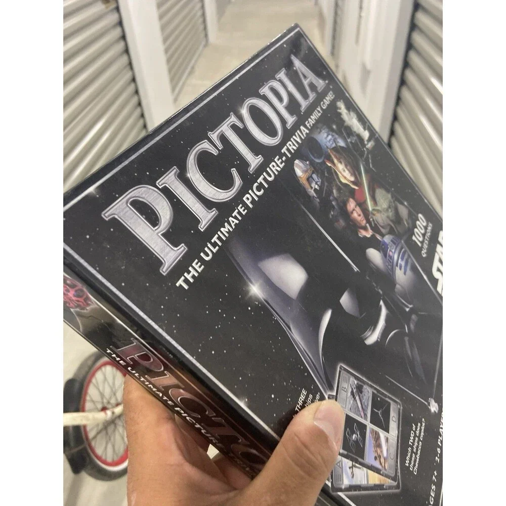 Pictopia Star Wars Edition Ultimate Picture Trivia Family Board Game NEW